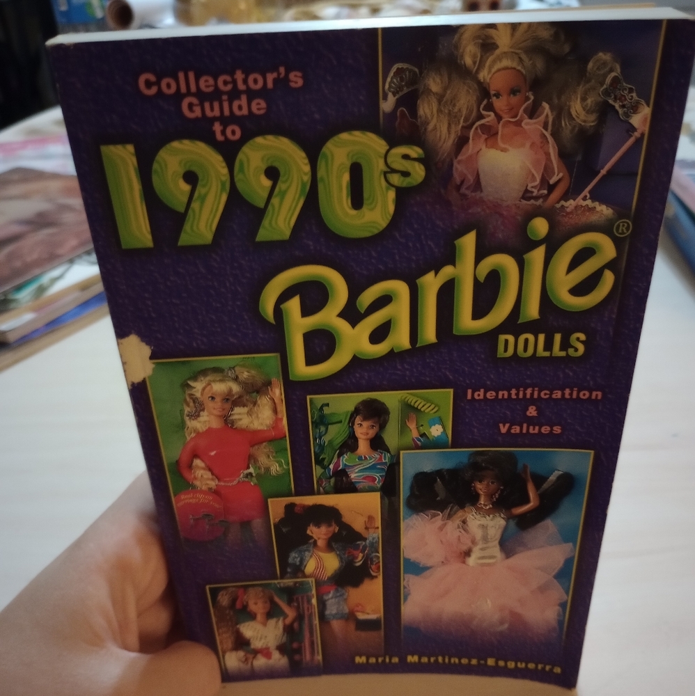 Barbie collectors book 1990s